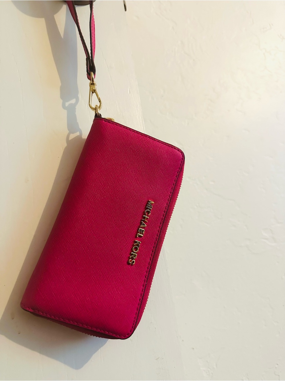 Michael Kors Fuchsia Zip-Around Wristlet Wallet